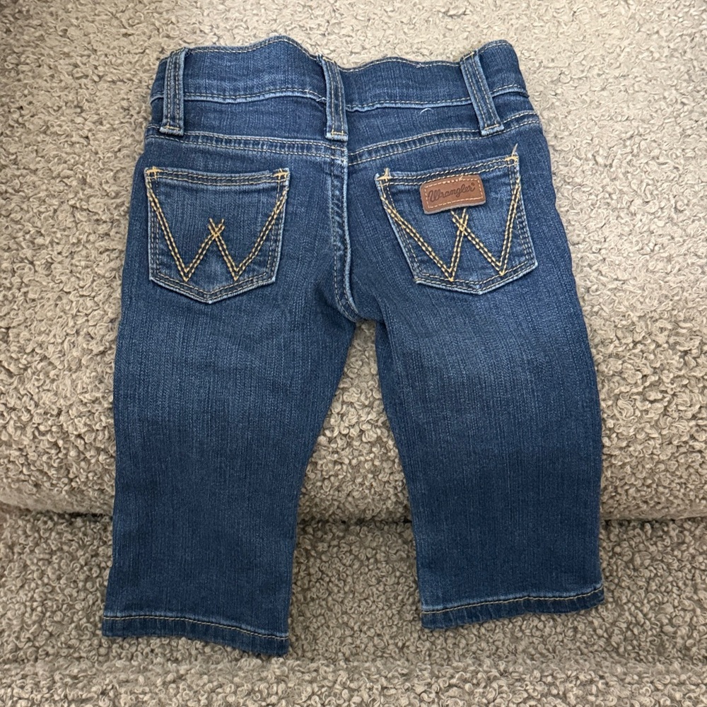 Wrangler Infant Blue Jeans - Picture 2 of 3